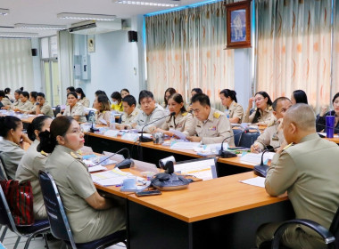 การประชุมขับเคลื่อนการปฏิบัติงานตามระบบการส่งเสริมสหกรณ์และกลุ่มเกษตรกร ประจำเดือนมกราคม 2568 ของสำนักงานสหกรณ์จังหวัดนครศรีธรรมราช โดยระเบียบวาระก่อนการประชุม ได้มอบเกียรติบัตร โครงการโรงเรียนผู้ตรวจการสหกรณ์ หลักสูตร &quot; ผู้ตรวจการสหกรณ์ระดับกลาง&quot; และโคร ... พารามิเตอร์รูปภาพ 9